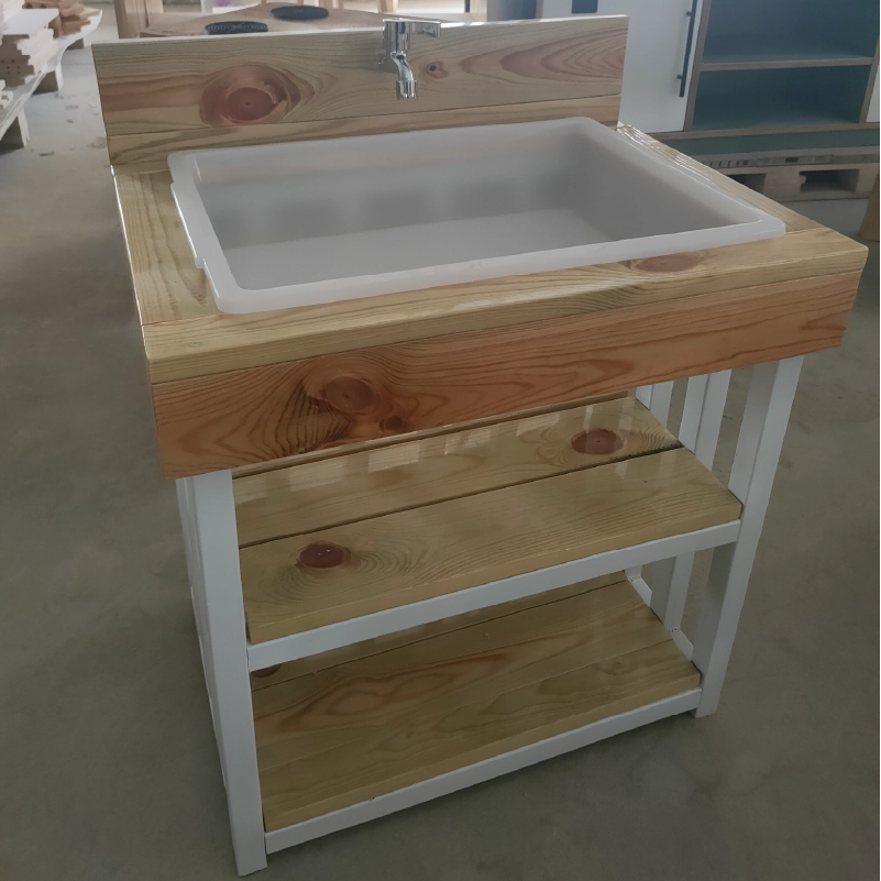mud-kitchen-rounded-edge-detail