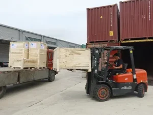 Bookshelf Packaging and Shipping